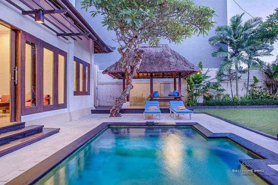 Image 2 from Balinese Style 14 Bedroom Villa for Rent in Bali Seminyak