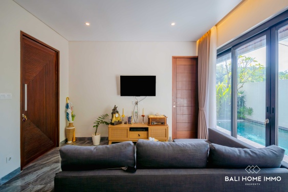 Image 11 from Modern Tropical 2-Bedroom Villa with Expansive Land in Ungasan