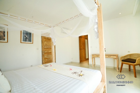 Image 13 from Modern Tropical 3 Bedroom Freehold Villa with Rooftop Jacuzzi Near Pandawa Beach