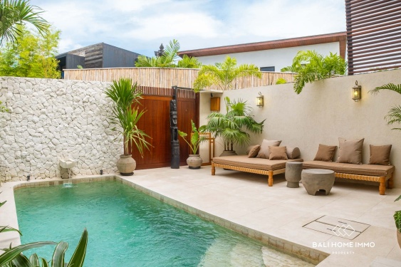 Villa tropicale moderne de 3 chambres à vendre à Prime Berawa Bali