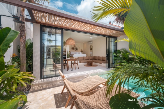 Image 2 from Villa 1 Kamar dengan Desain Tropis Modern Dijual di Umalas