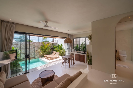 Image 4 from Villa 1 Kamar dengan Desain Tropis Modern Dijual di Umalas