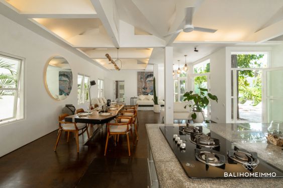 Image 4 from Villa moderne avec 2 chambres et bureau à vendre à Pererenan