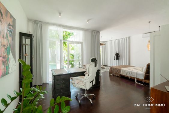 Image 14 from Villa moderne avec 2 chambres et bureau à vendre à Pererenan