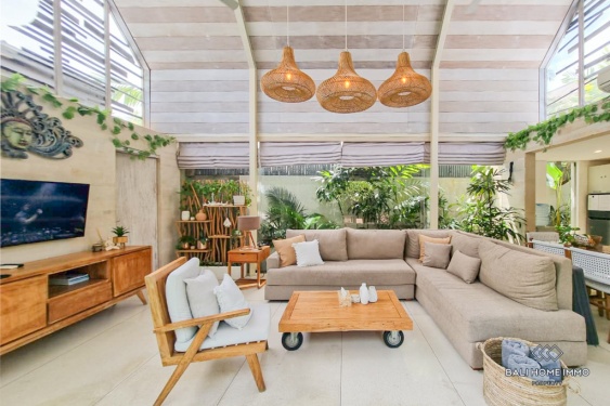 Image 4 from Près de la plage Villa de 2 chambres à vendre en bail à Bali Canggu Batu Bolong-Echo Beach