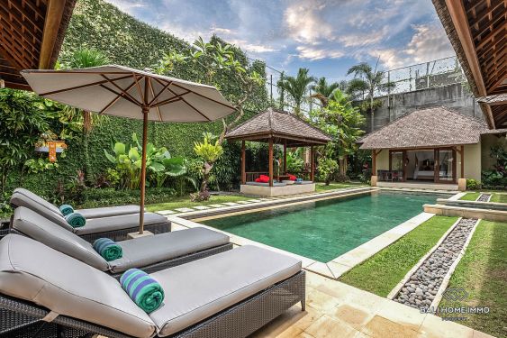 Image 3 from près de la plage 2 unités Villa à vendre en pleine propriété à Bali Seminyak
