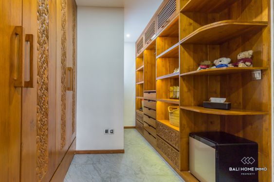 Image 19 from Near Beach 4 Bedroom Villa for Sale Leasehold in Bali Tanah Lot West Side