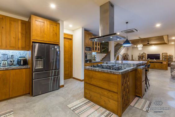 Image 6 from Near Beach 4 Bedroom Villa for Sale Leasehold in Bali Tanah Lot West Side