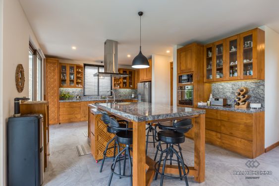 Image 7 from Near Beach 4 Bedroom Villa for Sale Leasehold in Bali Tanah Lot West Side