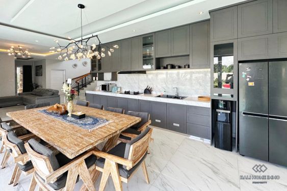 Image 4 from Vila 5 Kamar berpemandangan taman dan laut dijual Dekat Pantai Cemagi