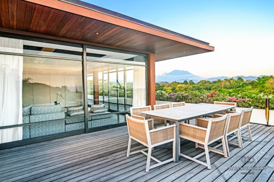 Image 6 from Villa Dekat Pantai 6 Kamar Dijual di Bali Gianyar