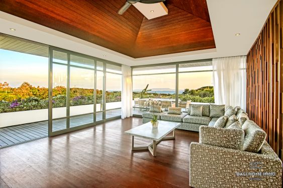 Image 17 from Villa Dekat Pantai 6 Kamar Dijual di Bali Gianyar