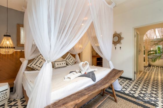 Image 13 from Dekat Pantai Villa 6 Kamar Dijual di Bali Pantai Canggu Batu Bolong Echo