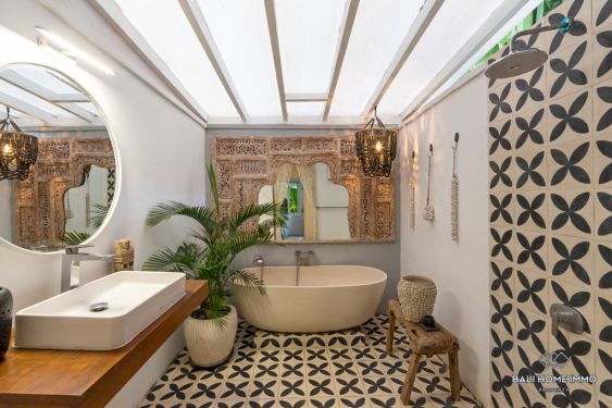 Image 18 from Dekat Pantai Villa 6 Kamar Dijual di Bali Pantai Canggu Batu Bolong Echo