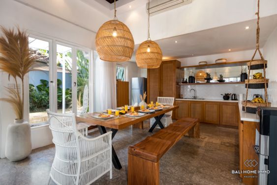 Image 6 from Dekat Pantai Villa 6 Kamar Dijual di Bali Pantai Canggu Batu Bolong Echo