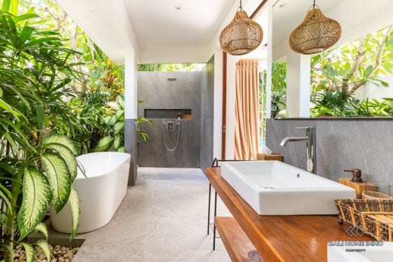 Image 20 from Near Beach Modern Luxurious 5 Bedroom Villa for Sale and Rent in Bali Canggu Berawa