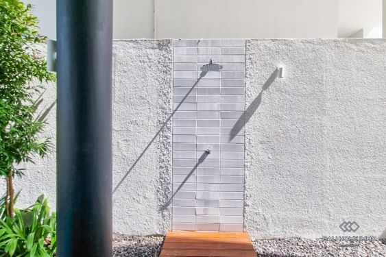 Image 20 from près de la plage villa de 4 chambres à vendre en leasehold à Bali Canggu Berawa