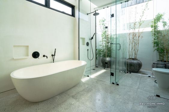 Image 15 from Vila Modern 3 Kamar Tidur Baru Dibangun untuk Disewa di Umalas