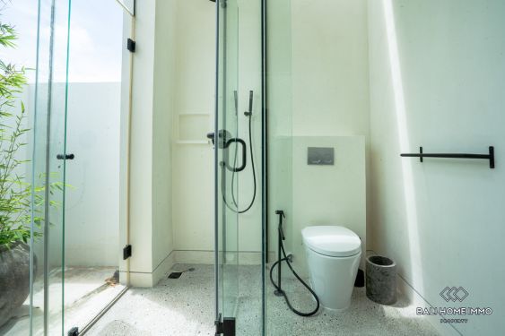 Image 17 from Vila Modern 3 Kamar Tidur Baru Dibangun untuk Disewa di Umalas