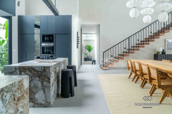 Image 7 from Vila Keluarga 5 Kamar Baru Dibangun Disewakan di Tumbak Bayuh Pererenan Bali