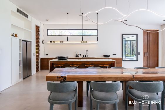 Image 9 from Villa neuve de 5 chambres avec jardin à louer à Canggu Babakan