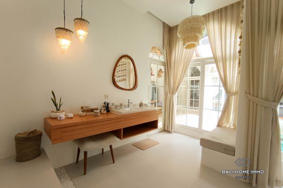 Image 11 from VILLA 3 KAMAR MEDITERANIA YANG BARU DIBANGUN UNTUK DISEWA DI UNGASAN DEKAT PANTAI BALANGAN