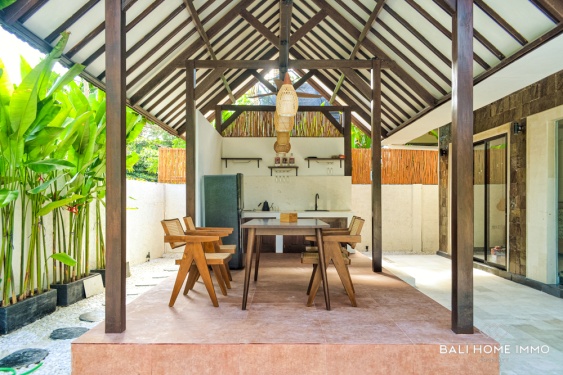 Image 7 from VILLA LUAS 2 KAMAR YANG BARU DIRENOVASI UNTUK DIJUAL DENGAN HAK MILIK DI UNGASAN