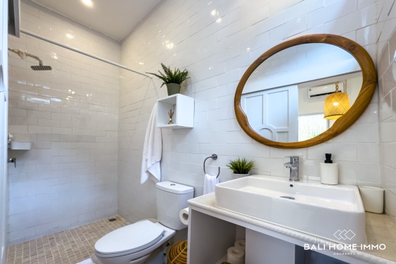 Image 20 from Villa de 2 chambres récemment rénovée à vendre en bail à Bali Canggu Berawa