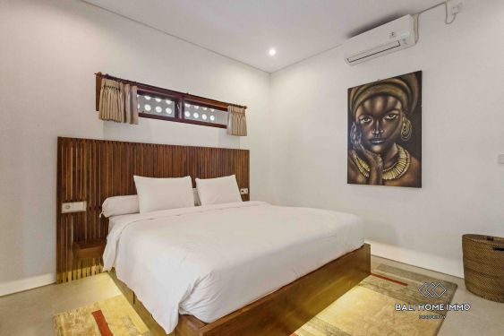 Image 15 from Villa 3 Kamar yang Baru Direnovasi untuk Disewakan Bulanan di Bali Berawa