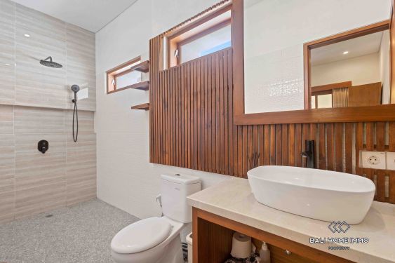 Image 17 from Villa 3 Kamar yang Baru Direnovasi untuk Disewakan Bulanan di Bali Berawa