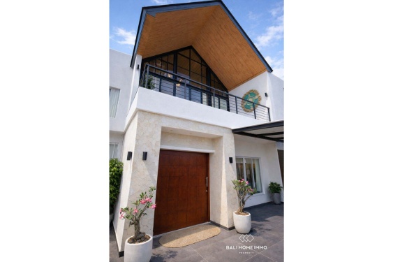 Image 17 from Villa 3 Kamar yang Baru Direnovasi Dijual di Seminyak Bali