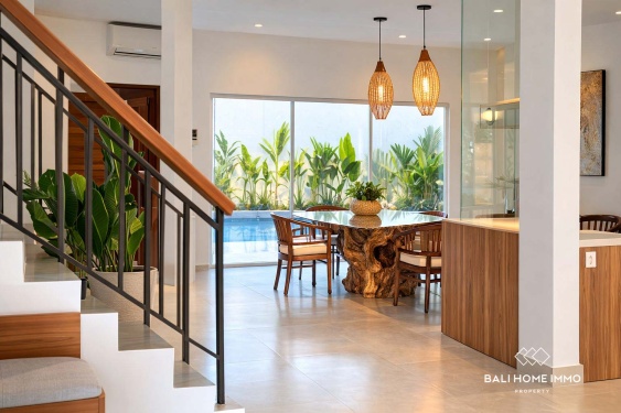 Image 1 from Villa 3 Kamar yang Baru Direnovasi Dijual di Seminyak Bali