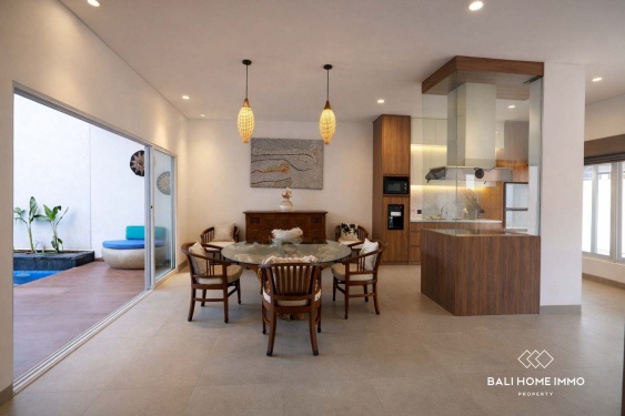Image 4 from Villa de 3 chambres récemment rénovée à vendre à Seminyak, Bali