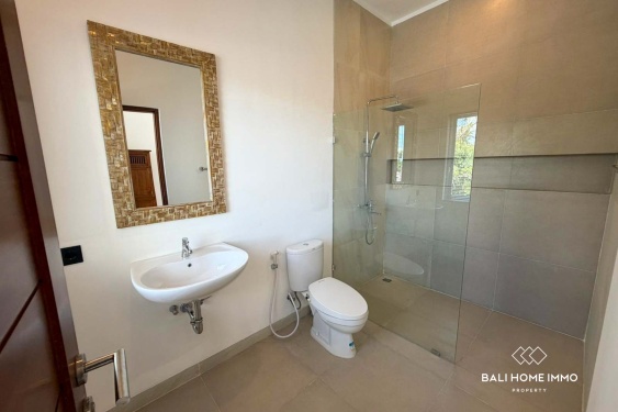 Image 13 from Villa 3 Kamar yang Baru Direnovasi Dijual di Seminyak Bali