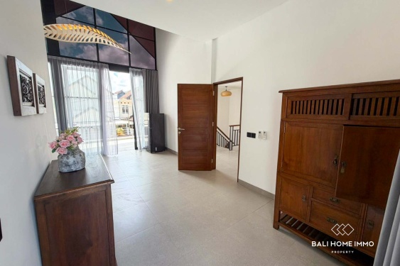 Image 4 from Villa 3 Kamar yang Baru Direnovasi Dijual di Seminyak Bali