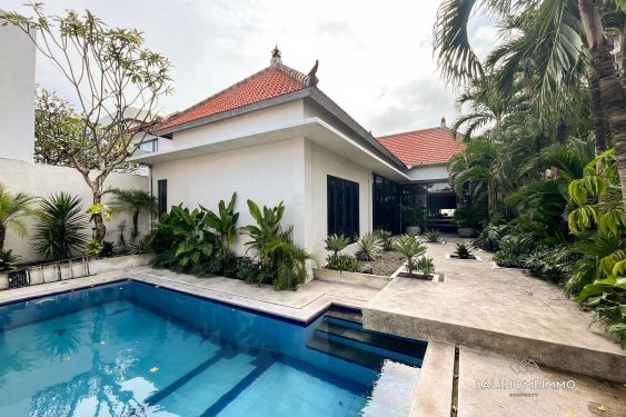 Image 1 from Vila 3 Kamar yang Baru Direnovasi di Berawa