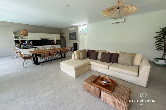 Image 4 from Villa 4 Kamar yang Baru Direnovasi untuk Dijual dengan Status Hak Milik di Berawa, Bali