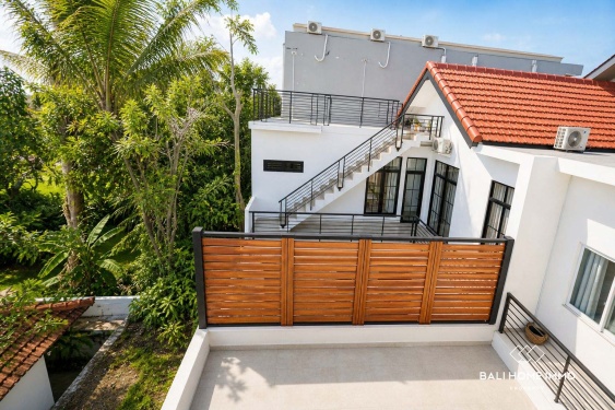 Image 6 from Villa 4 Kamar yang Baru Direnovasi Dijual di Seminyak Bali