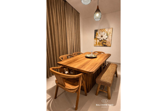 Image 5 from Villa de 4 chambres récemment rénovée à vendre à Seminyak, Bali