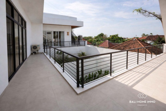 Image 17 from Villa de 4 chambres récemment rénovée à vendre à Seminyak, Bali