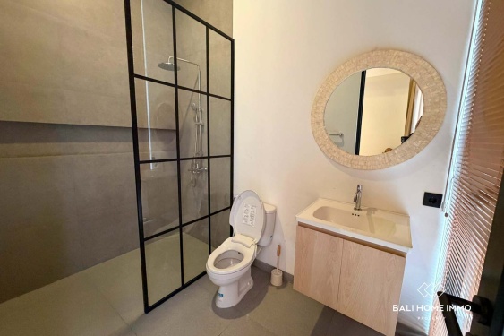 Image 11 from Villa 4 Kamar yang Baru Direnovasi Dijual di Seminyak Bali