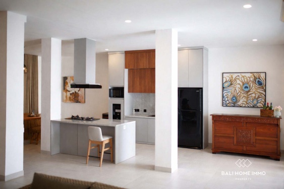 Image 4 from Villa de 4 chambres récemment rénovée à vendre à Seminyak, Bali