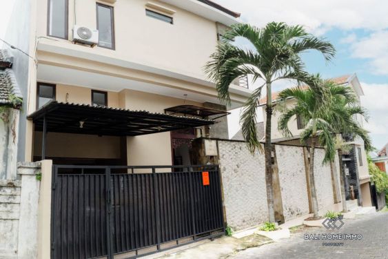 Image 12 from Villa Keluarga 5+1 Kamar Tidur yang BARU DIRENOVASI Dijual di Jimbaran Bali