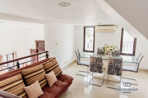 Image 5 from Villa Keluarga 5+1 Kamar Tidur yang BARU DIRENOVASI Dijual di Jimbaran Bali
