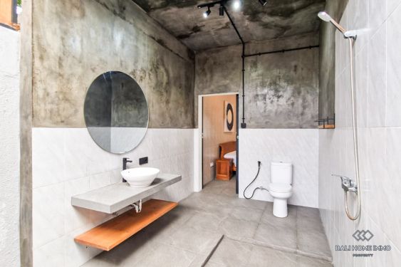 Image 20 from VILLA DE 5 CHAMBRES RÉCEMMENT RÉNOVÉE POUR LOCATION ANNUELLE À BALI UMALAS