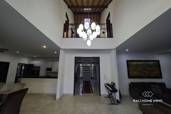 Image 17 from Newly Renovated 6 Bedroom Villa for Sale in Jimbaran