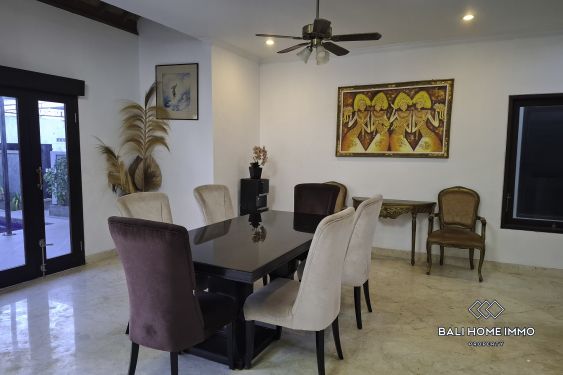 Image 3 from Villa de 6 chambres récemment rénovée à vendre à Jimbaran