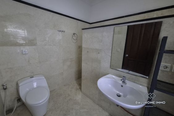 Image 12 from Newly Renovated 6 Bedroom Villa for Sale in Jimbaran