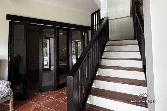 Image 2 from newly renovated 6 Bedrooms family villa for sale in Bali Pererenan beach