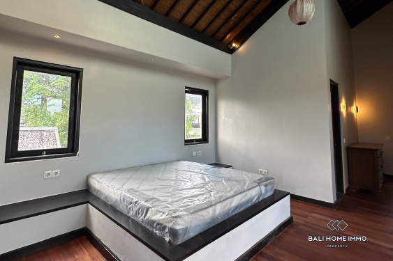 Image 8 from newly renovated 6 Bedrooms family villa for sale in Bali Pererenan beach